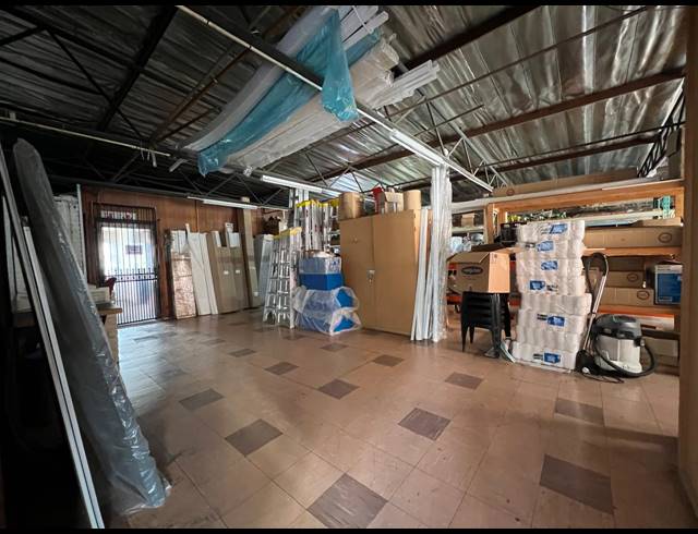 2,676M² WAREHOUSE FOR SALE IN STRIJDOMPARK